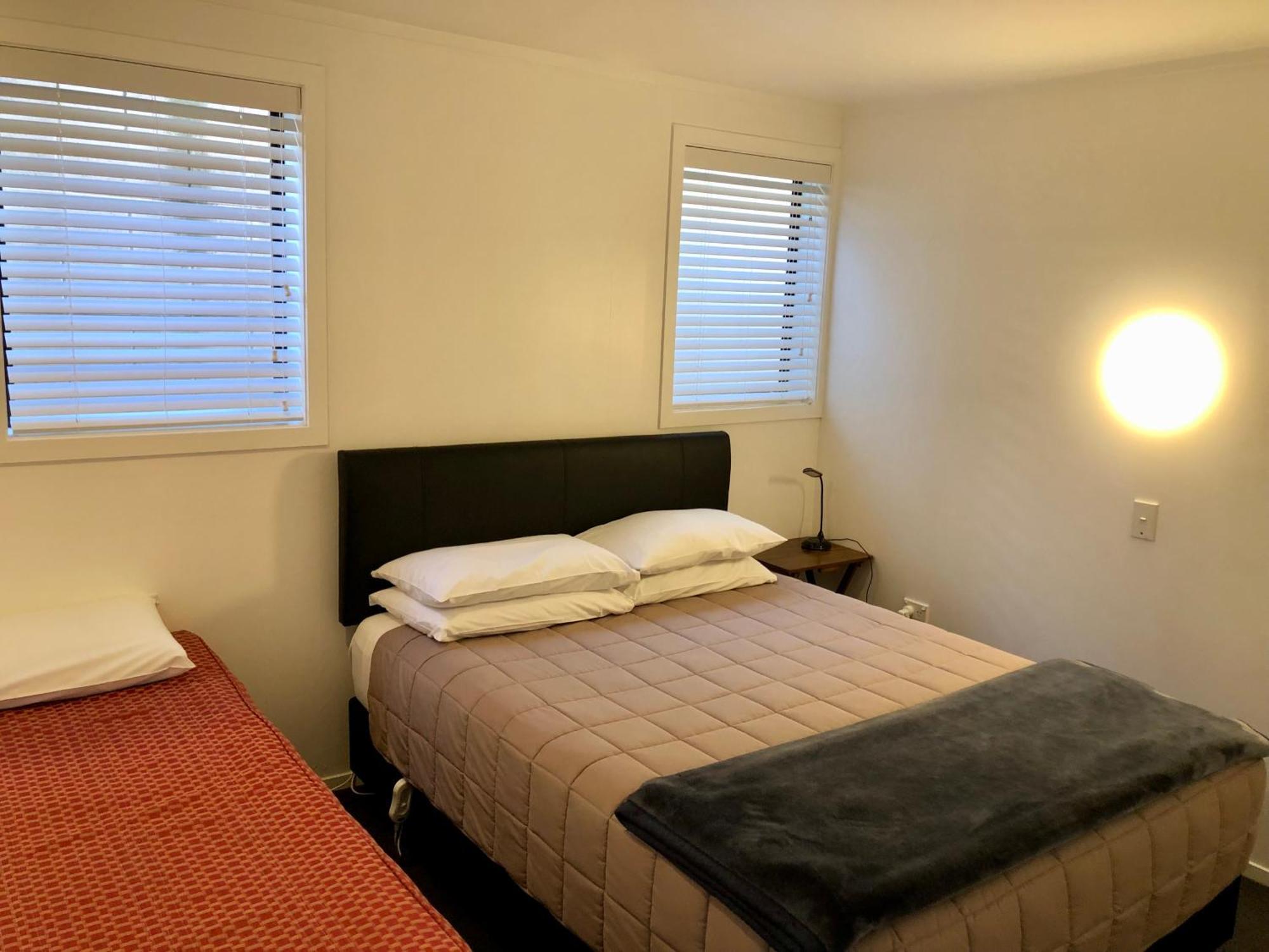 Alpine Motel Охакун Екстериор снимка